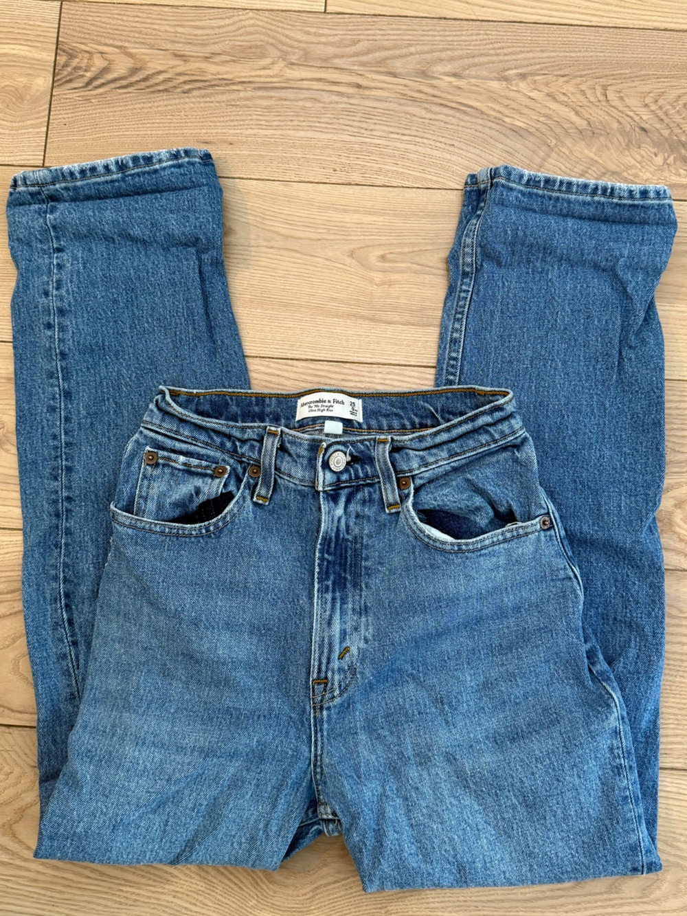 Abercrombie & Fitch Curve Love Women's Blue High Waisted Straight Leg Jeans